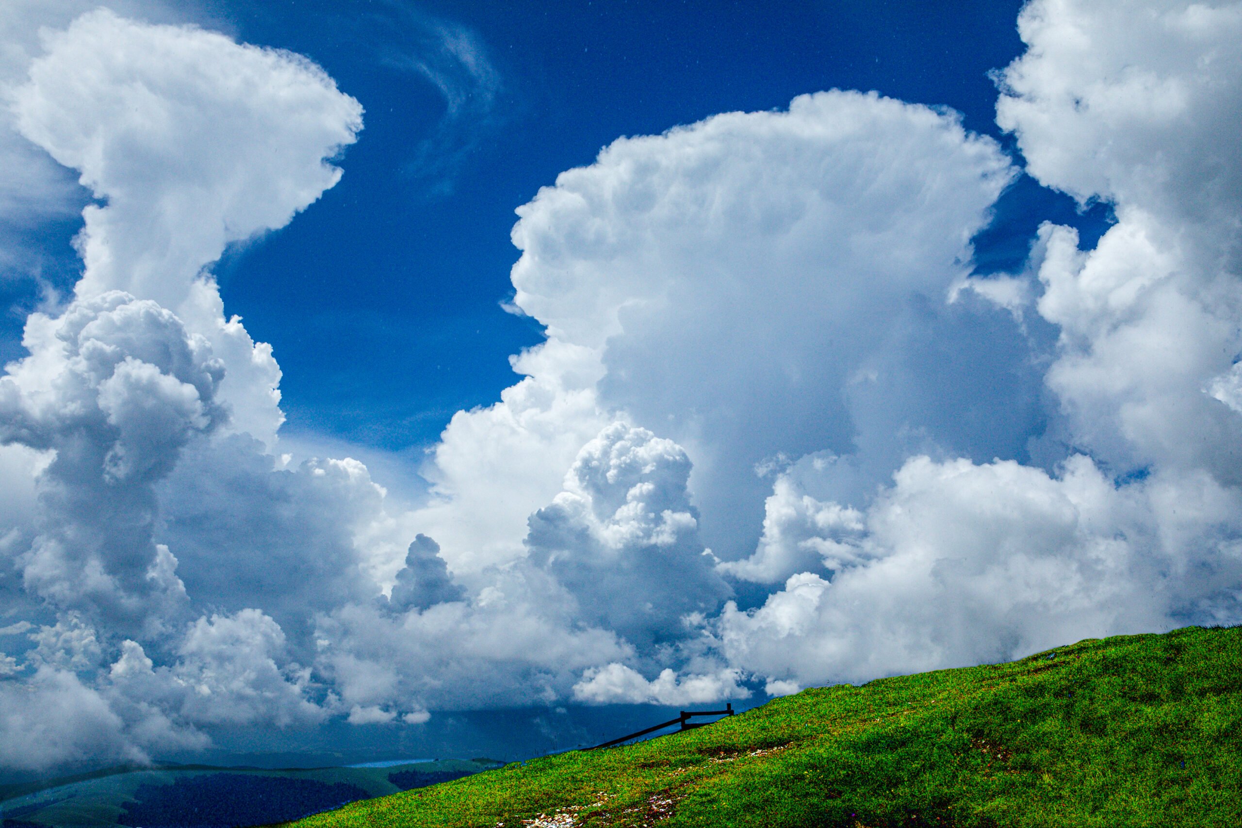 cumulus nimbus wolken in Bassano del Grappa