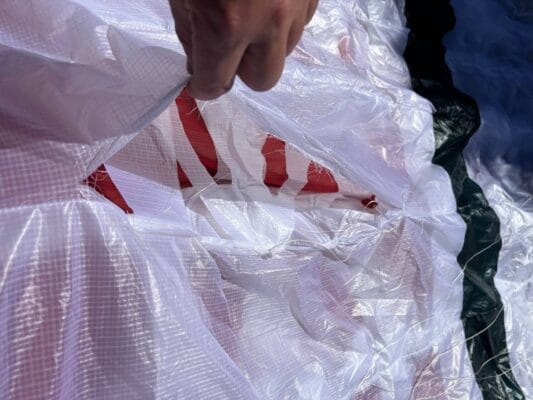 Gleitschirmcheck in Feldkirch – Retter packen und Reparatur bei Wolf paragliding service