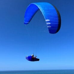 BogdanFly-BF_CORVO-Blau in der luft
